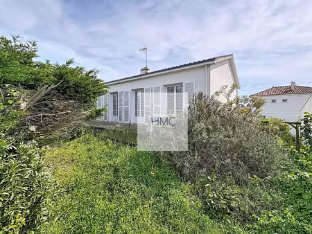 au calme et a proximite de la plage de la bosse - maison a r