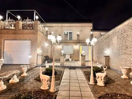 appartement 1 ch. avec terrasse commune à charleroi