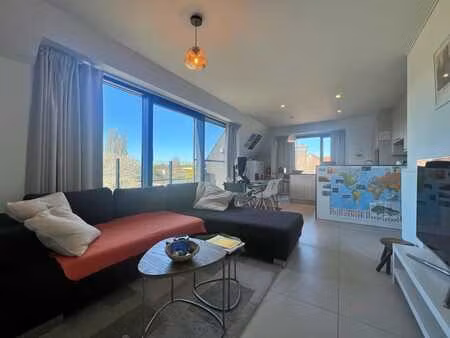 recent 2-slaapkamer appartement met verschillende terrass...