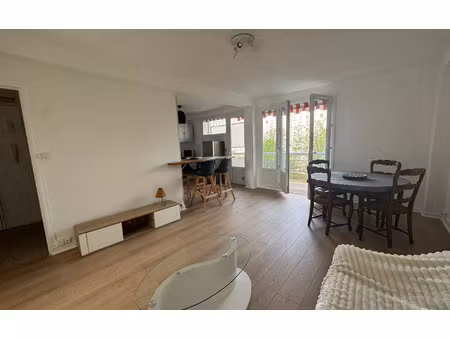 location appartement  56.34 m² t-3 à sainte-foy-lès-lyon  1 099 €