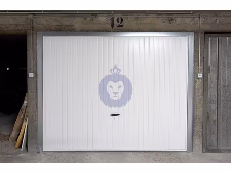 box garage stationnement aux muriers