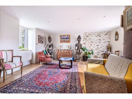 maison en pierre de 173 m2  du xixo située dans le secteur d