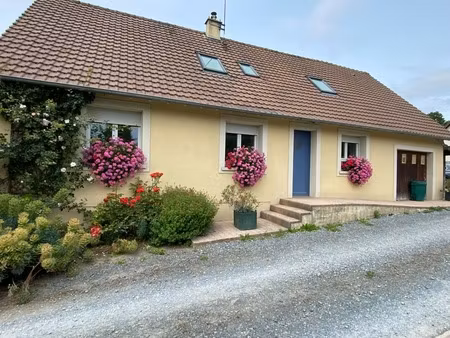 ensemble immobilier avec maison et local professionnel entre deauville et pont l'evêque