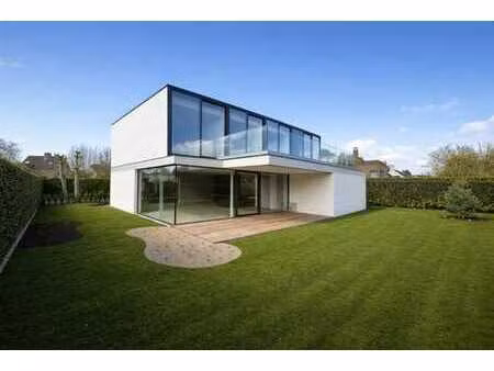 villa neuve à louer au calme avec 4 chambres