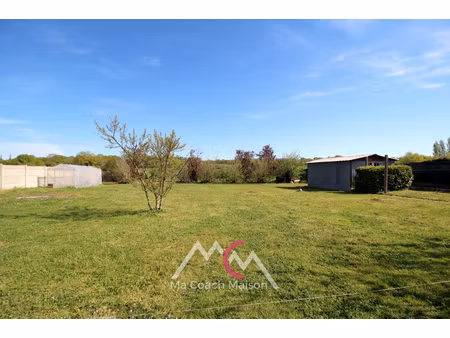 pontchateau st-roch  beau terrain de 908m2 avec vue sur la c