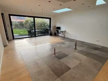 maison bel-étage – également adaptée comme maison kangourou