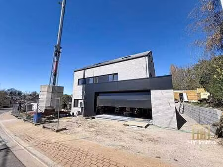 construction de 2026 - maison 4 facades de 350m² - 6 chambre