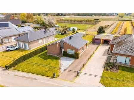 charmante bungalow met landelijk uitzicht in schellebelle