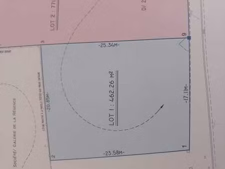 terrain à bâtir idéalement situé à jumet