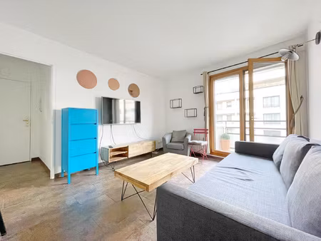 2 pèces meublé à louer proche du métro anatole france