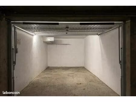 garage/box 15 m² annecy