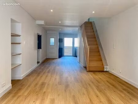 triplexe refait à neuf