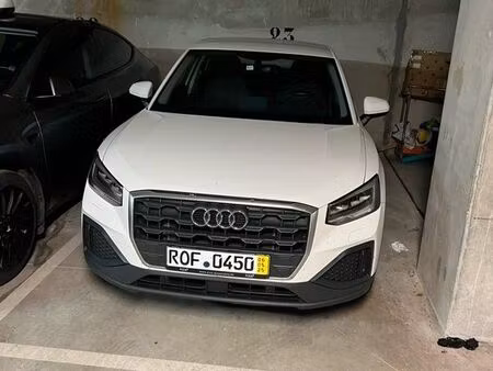 place parking à louer