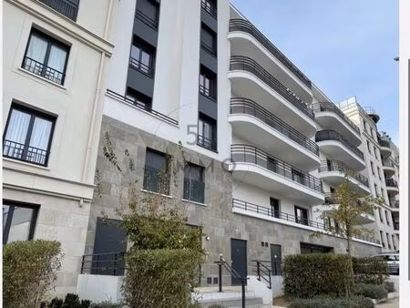 box fermé à louer de 12 m² situé en sous-sol d’une résidence sécurisée à fontenay-aux-rose