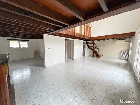 villa 5 pièces 130 m²