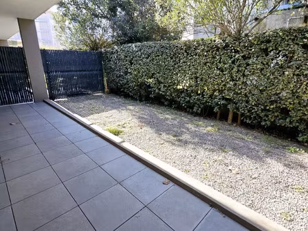 vente appartement 2 pièces 49 m² fréjus (83600)