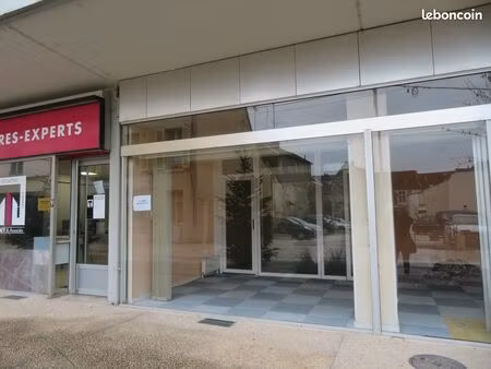 local commercial ou bureaux à gray