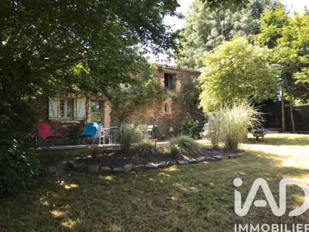 vente maison 8 pièces 180 m² sigournais (85110)