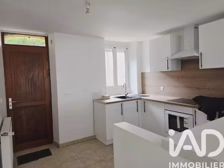 location appartement 3 pièces 72 m² à villeneuve-sur-yonne (89500)