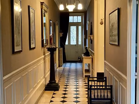 maison au caractère marqué “la belle époque” en bourgogne