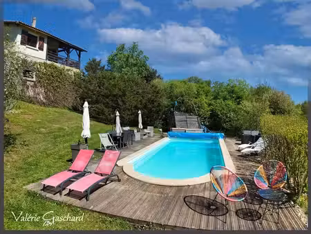 maison proche st seurin sur l'isle- 3 chambres avec vue dégagée