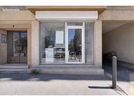 local commercial 24 m² marseille 4ème