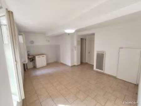 studio 1 pièce 24 m²