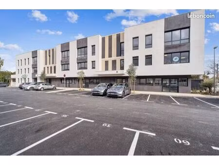 bureaux neufs aménagés aubagne napollon