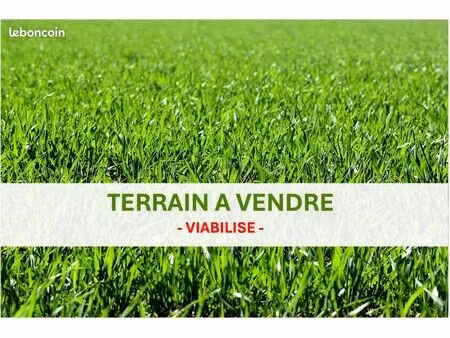terrain 785m² lucenay