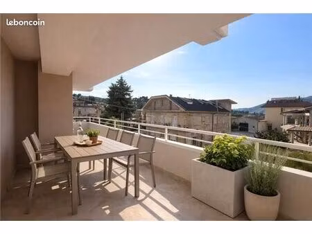 maison - 4 pièces - proche tramway et livré