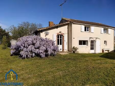 vente maison à luçon (85400) : à vendre / 61m² luçon