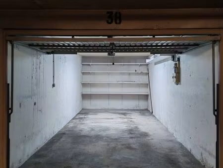 grand box fermé 20m2 paris 16