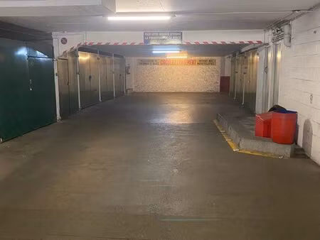 box fermé 11 3 m² – 2e sous-sol – résidence sécurisée