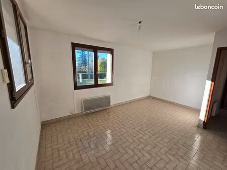 appartement t3 – 61m² avec terrasse et 2 places parkings – mamirolle (25620)