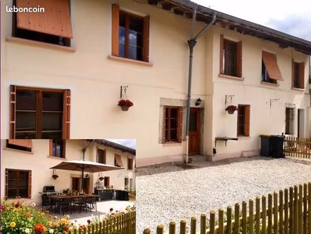 f3 2ch  2sdb et 2wc  terrasse  garage et cave