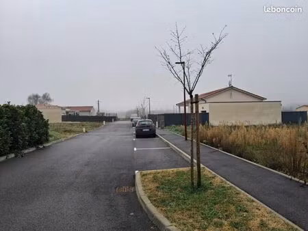 terrain 493 m² saint uze