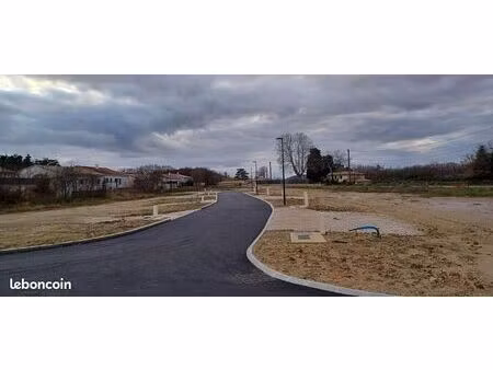 terrain 365 m² puygiron