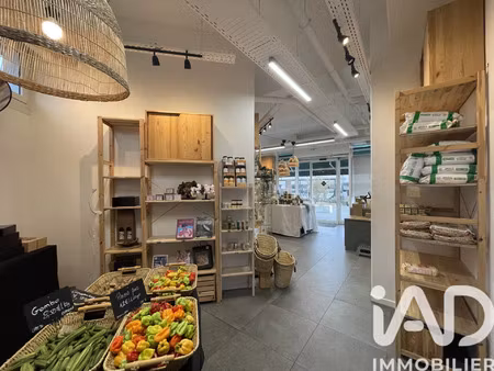 vente commerce 72 m² évry-courcouronnes (91000)