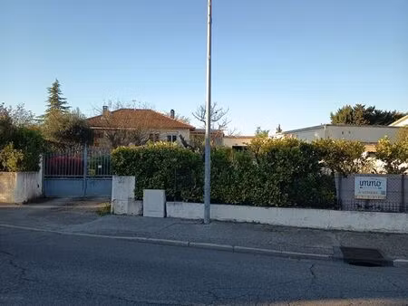 opportunité maison + 2 appartements