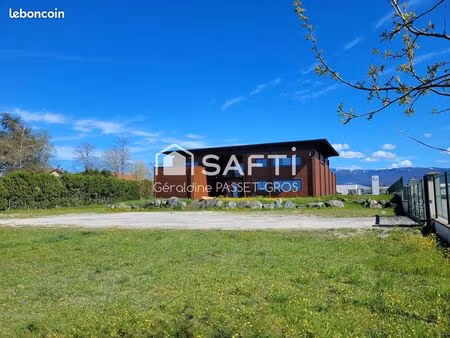 local commercial 457 m² montelier