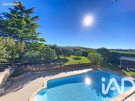 maison 8 pièces 210 m²