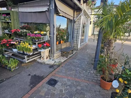 vente commerce 27 m² rueil-malmaison (92500)