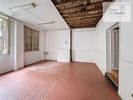 boutique 54 m² caluire-et-cuire