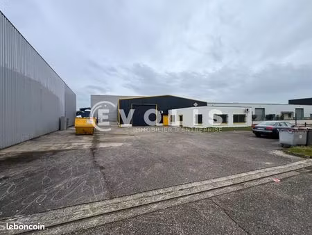 local d'activité 620 m²