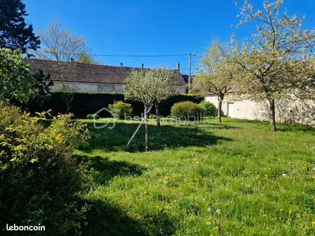 terrain 720 m² anet