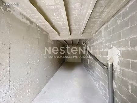 parking/box 1 pièce 23 m²