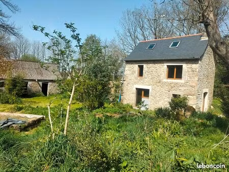 maison dans les monts d'arrée
