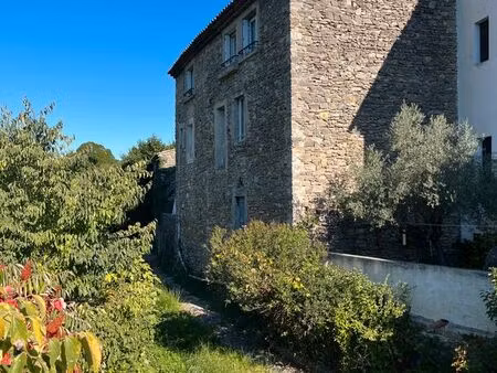 au coeur du joli village de st brès : bel immeuble de rapport