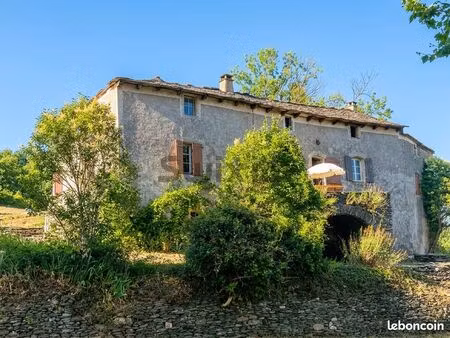 mas 5 pièces 200 m²