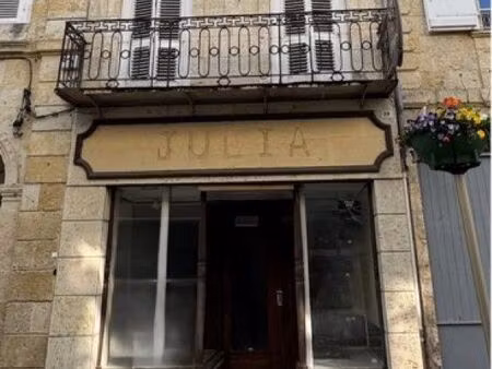 emplacement n°1 – local commercial centre-ville condom: passage+ stockage